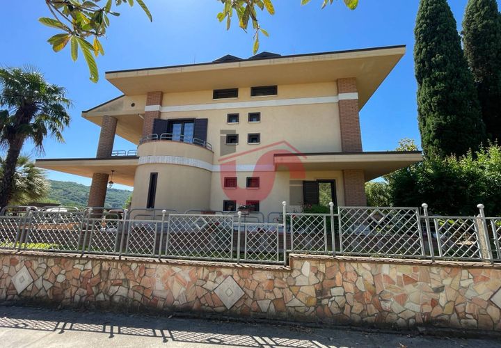 Haus in Benevento, Benevento, Benevento - € 650.000 | Ref: AA39889 - Foto 1