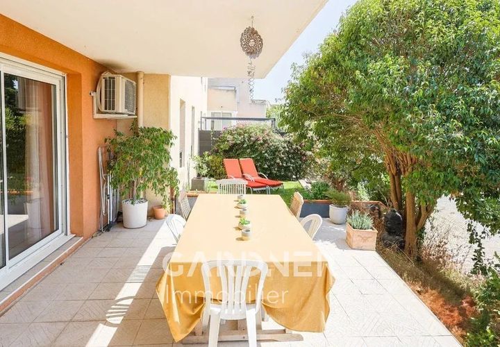 Leilighet i Marseille, Bouches-du-Rhone, Marseille - € 294 000 | Ref: 87175042 - foto 1
