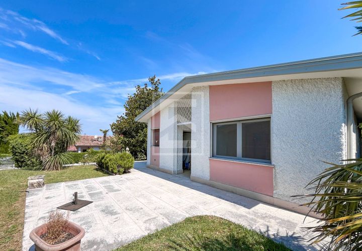 Villa i Lazise, Verona, Lazise - € 649.000 | Ref: 33091003-179 - foto 1