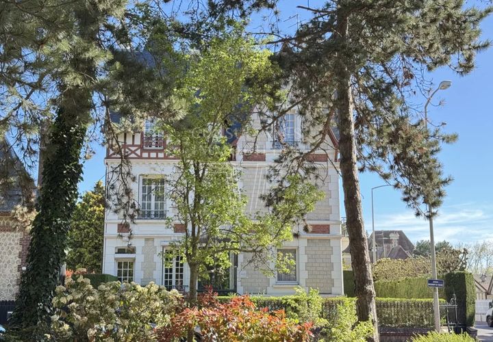 Villa a Deauville, Calvados, Deauville - € 2.100.000 | Ref: 87030872 - foto 1