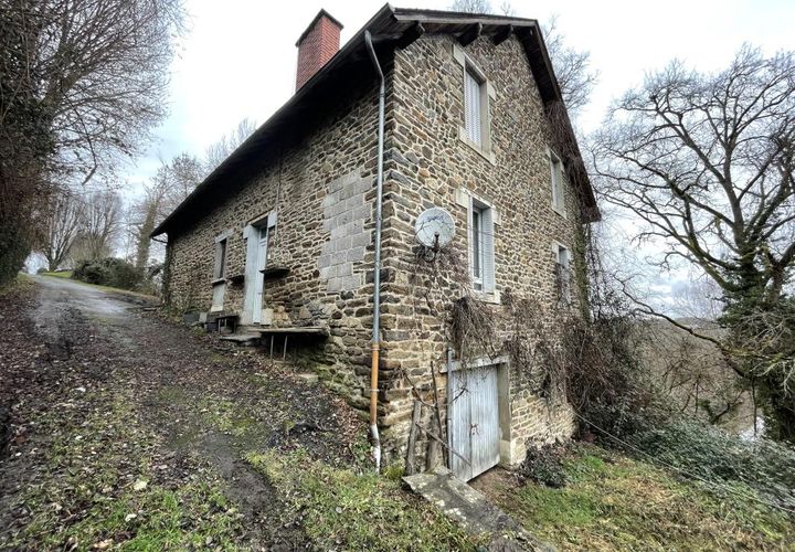 Landsbyhus i Uzerche, Correze, Uzerche - € 50 000 | Ref: BRIV0263000010000100184 - foto 1
