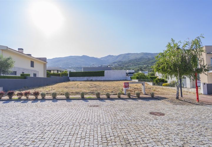 Helårsgrund i Covilha, Castelo Branco, Covilha - € 107.500 | Ref: C9735 - foto 1