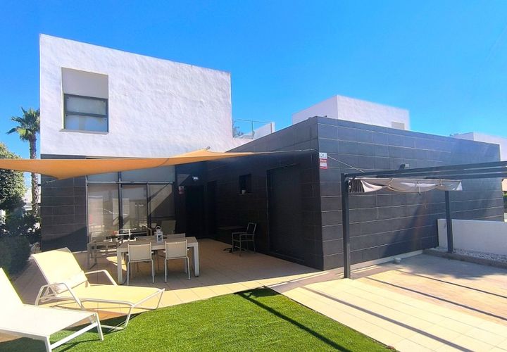 Villa i Algorfa, Alicante, Algorfa - € 325.000 | Ref: 200-4897 - foto 1