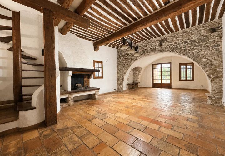 Landejendom i Vallauris, Alpes-Maritimes, Vallauris - € 320.000 | Ref: 87175317 - foto 1