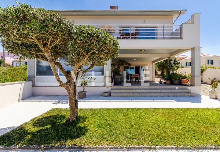 Villa i Estarreja, Aveiro, Estarreja - € 549.500 | Ref: AV2977 - foto 1