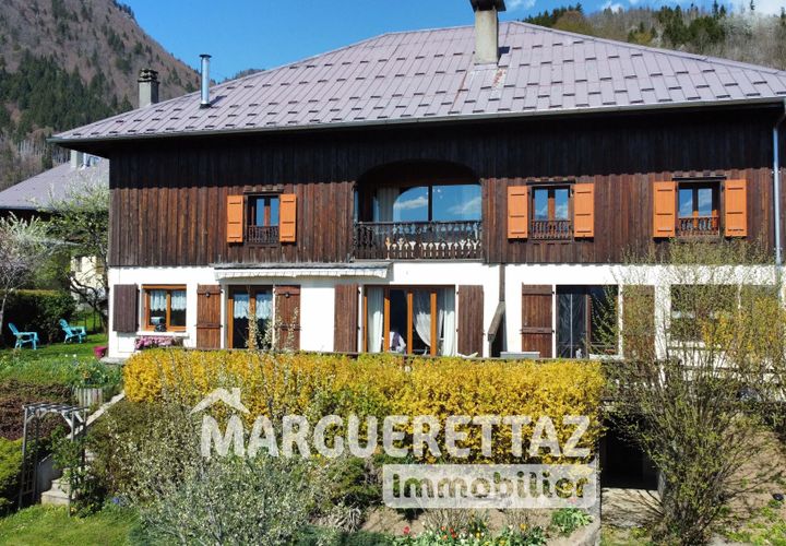 Villa en Taninges, Haute-Savoie, Taninges - € 850.000 | Ref: CGLAN - photo 1