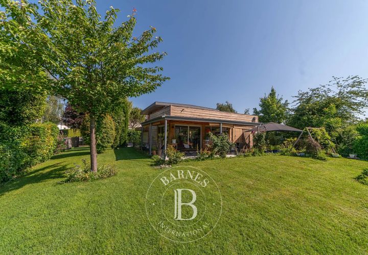 Villa i Thonon-les-Bains, Haute-Savoie, Thonon-les-Bains - € 799.000 | Ref: SZE1777 - foto 1