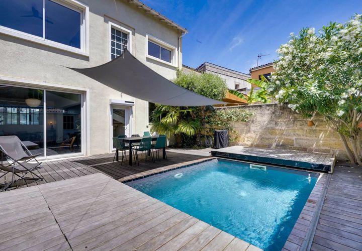 Villa a Bordeaux, Gironde, Bordeaux - € 3.000/mes | Ref: 87173652 - foto 1