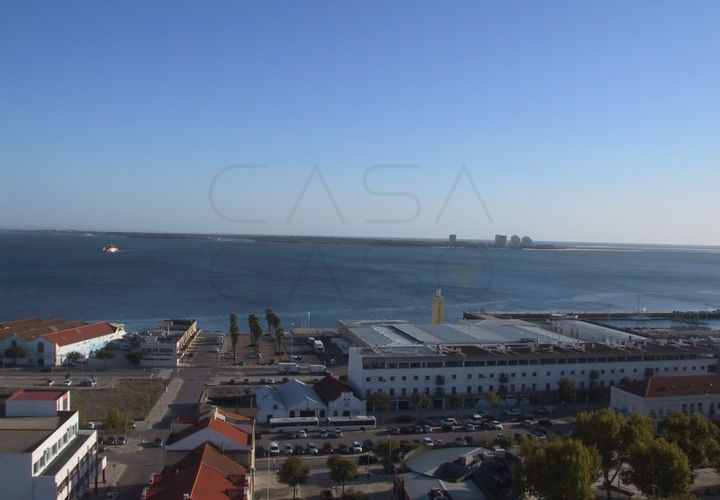 Apartament a Setubal, Setubal, Setubal - € 2.500/mes | Ref: CC_APA_T4_16367 - foto 1