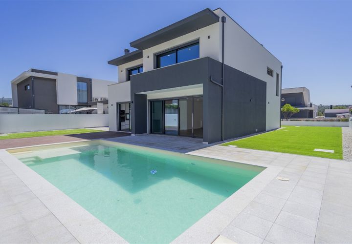 Villa i Covilha, Castelo Branco, Covilha - € 599.500 | Ref: C9736 - foto 1