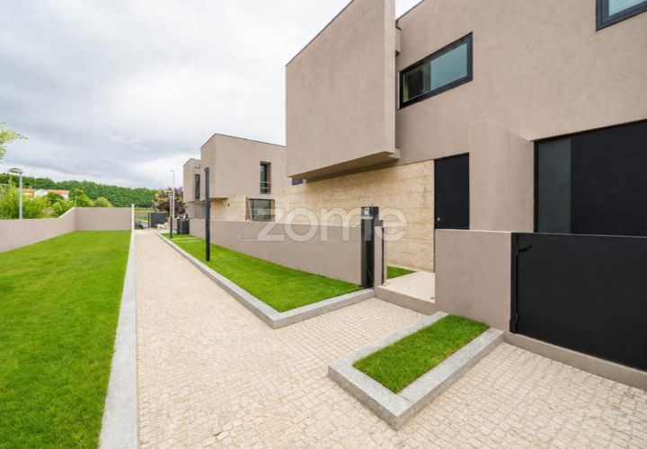 Villa i Arcozelo, Porto, Arcozelo - € 795.000 | Ref: ZMPT589618 - foto 1