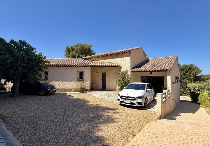 Haus in Vitrolles, Bouches-du-Rhone, Vitrolles - € 695.000 | Ref: 87145864 - Foto 1