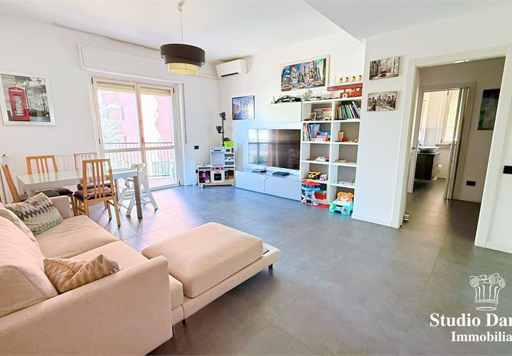 Lejlighed i Triuggio, Monza and Brianza, Triuggio - € 165.000 | Ref: AR-Via Cadorna - foto 1