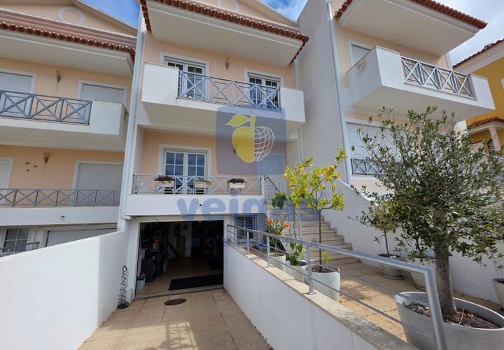 Villa i Caldas da Rainha, Leiria, Caldas da Rainha - € 450.000 | Ref: CAL-217127 - foto 1