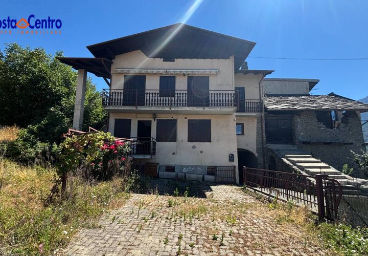 Villa a Saint-Christophe, Aosta Valley, Saint-Christophe - € 340.000 | Ref: 5778 - foto 1