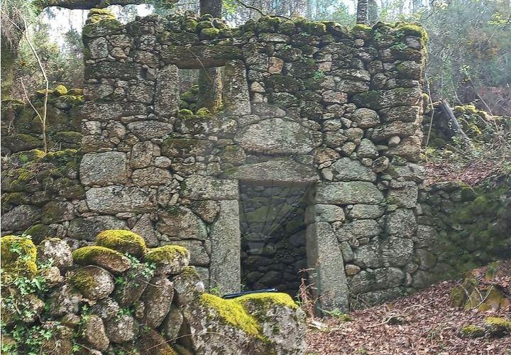 Helårsgrund i Arcos de Valdevez, Viana do Castelo, Arcos de Valdevez - € 48.000 | Ref: 126971023-18 - foto 1