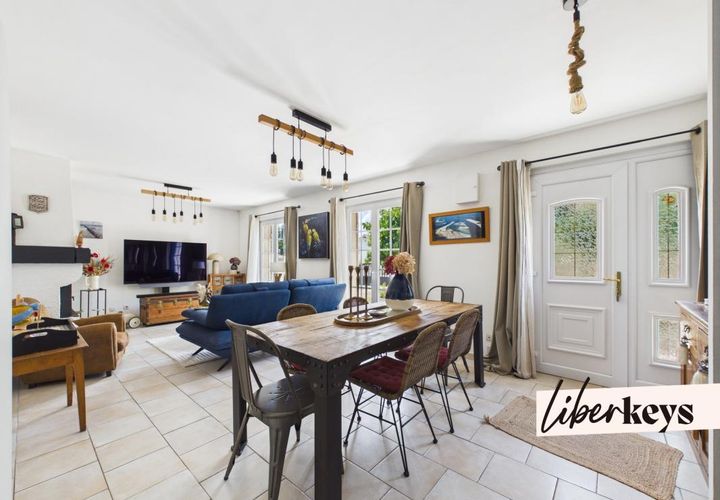Villa a Val-de-Virvee, Gironde, Val-de-Virvee - € 295.000 | Ref: DOM33830 - foto 1