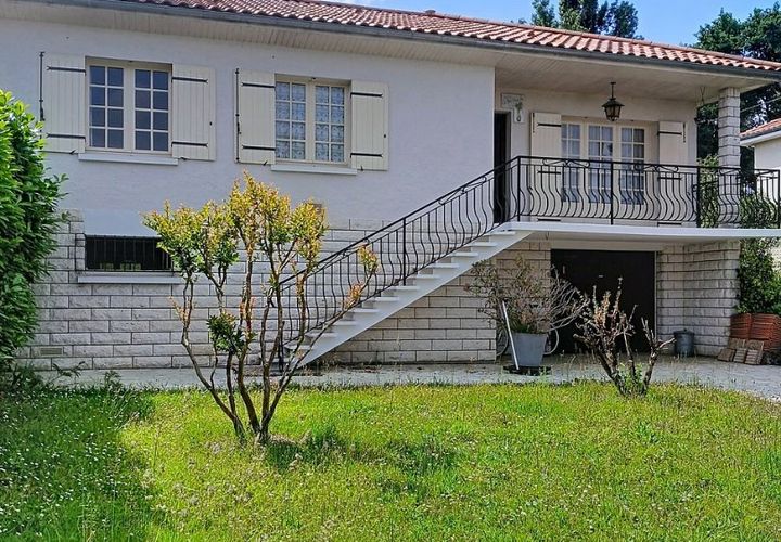 Villa i Riberac, Dordogne, Riberac - € 165 000 | Ref: 3F3D62D6F81D4FB4 - foto 1
