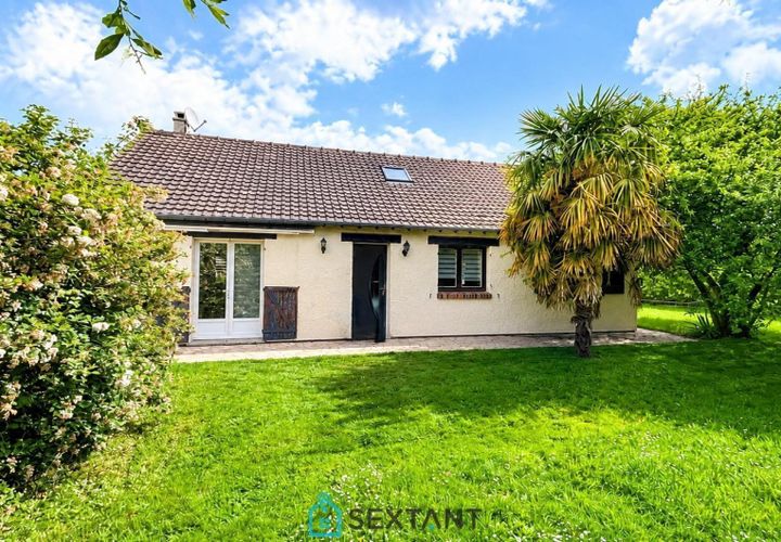 Villa a Brionne, Eure, Brionne - € 230.000 | Ref: E9BC9AAEDE324ACF - foto 1