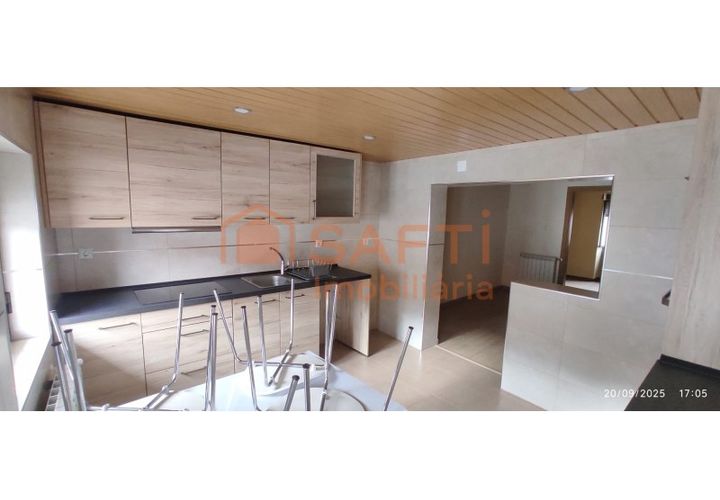 Rækkehus i Celorico da Beira, Guarda, Celorico da Beira - € 75.000 | Ref: SAFTI:008410 - foto 1