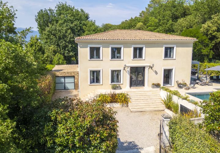 Villa i Valbonne, Alpes-Maritimes, Valbonne - € 2.250.000 | Ref: HH-16227916 - foto 1