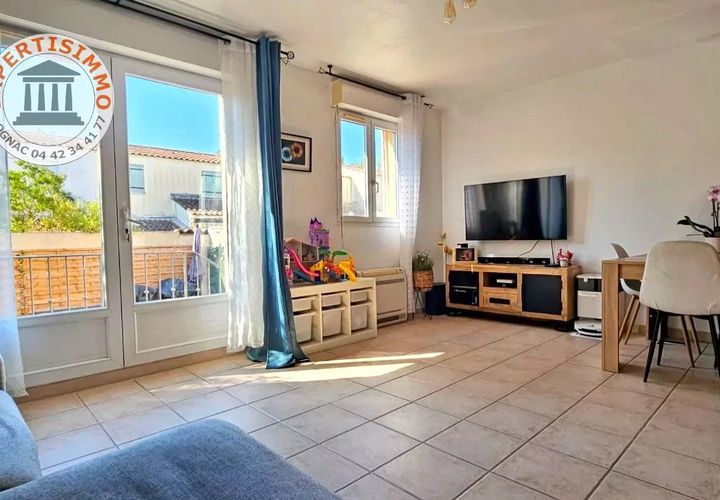 Villa i Marignane, Bouches-du-Rhone, Marignane - € 330.000 | Ref: 87183483 - foto 1