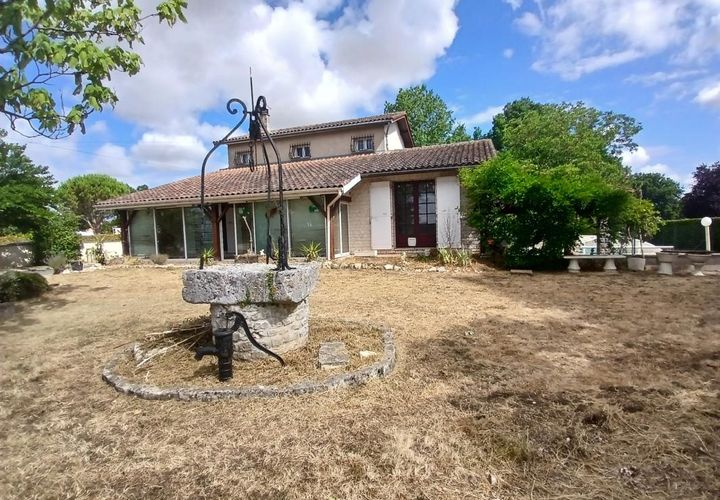 Villa a Anais, Charente, Anais - € 173.745 | Ref: 252_EMN-0026292 - foto 1