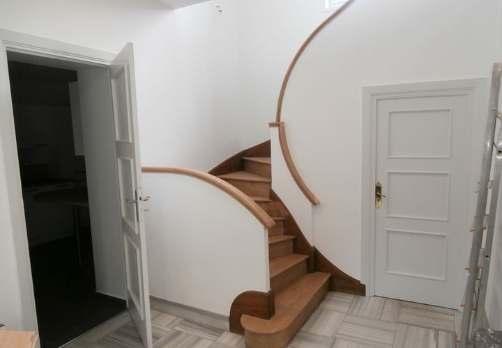 Villa a Lyon, Rhone, Lyon - € 3.000/mes | Ref: LYO25ESQUIROL - foto 1