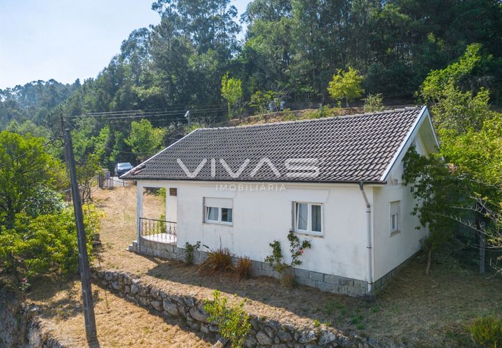 Villa i Terras de Bouro, Braga, Terras de Bouro - € 145 000 | Ref: 01-3839 - foto 1
