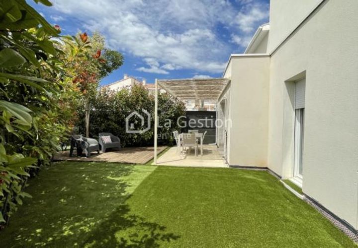 Villa a Meze, Herault, Meze - € 1.300/mes | Ref: 291134 - foto 1