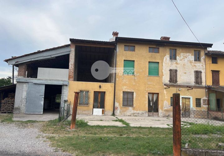 Villa i Calvisano, Brescia, Calvisano - € 180 000 | Ref: 6415062020-1457 - foto 1