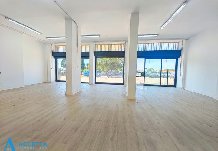 Erhvervsejendom i Taranto, Taranto, Taranto - € 115.000 | Ref: 11501 - foto 1