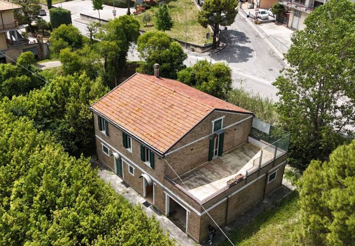 Masia a Offida, Ascoli Piceno, Offida - € 180.000 | Ref: 34245 - foto 1