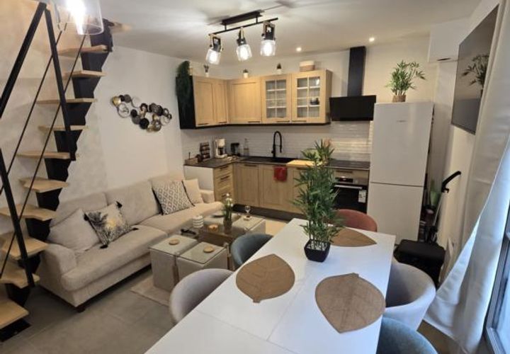 Villa a Poitiers, Vienne, Poitiers - € 350/mes | Ref: D9ZA-H53-ELJ - foto 1