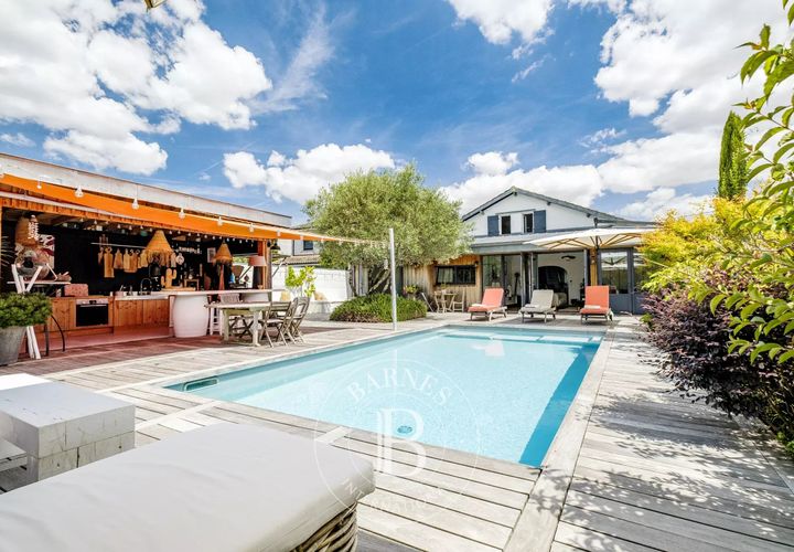 Villa i Bruges, Gironde, Bruges - € 950.000 | Ref: M3316 - foto 1