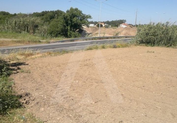 Helårsgrund i Ilhavo, Aveiro, Ilhavo - € 60.000 | Ref: 16752/14 GL - foto 1