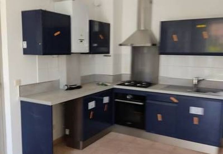 Apartament a Condrieu, Rhone, Condrieu - € 750/mes | Ref: 703843 - foto 1