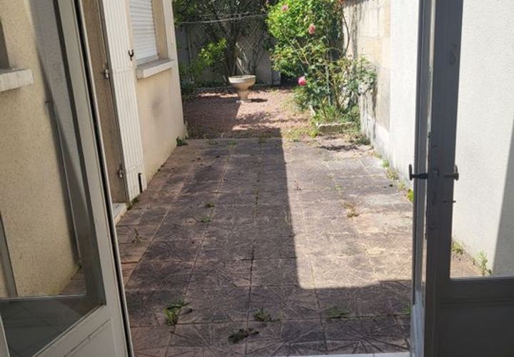 Villa a Libourne, Gironde, Libourne - € 1.331/mes | Ref: 848159 - foto 1
