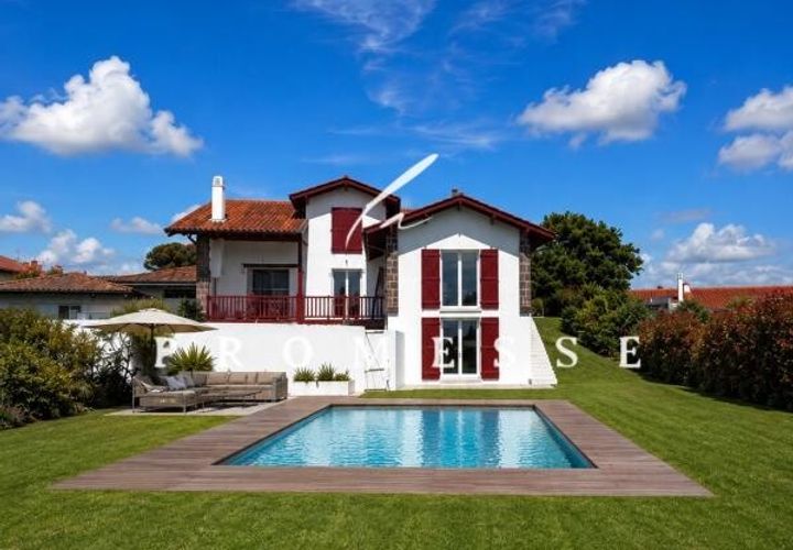 Villa i Bidart, Pyrenees-Atlantiques, Bidart - € 1.750.000 | Ref: getkey_11333 - foto 1