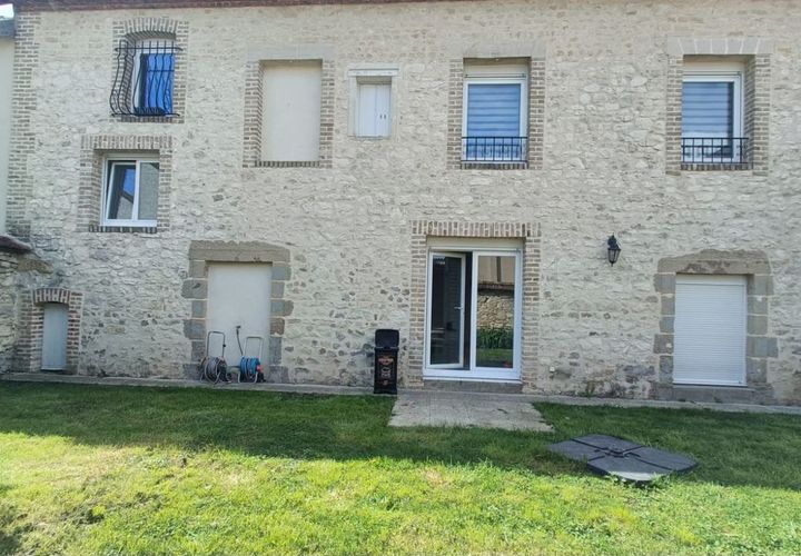Villa a Vrigny, Marne, Vrigny - € 1.450/mes | Ref: 898509 - foto 1