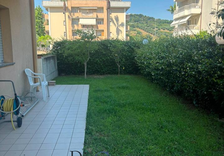 Apartament a Alba Adriatica, Teramo, Alba Adriatica - € 700/mes | Ref: M2 - foto 1