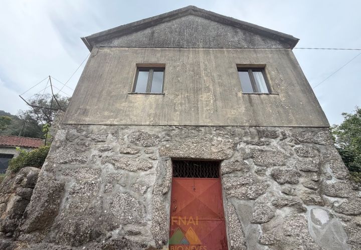 Villa i Arcos de Valdevez, Viana do Castelo, Arcos de Valdevez - € 100.000 | Ref: AVV-021-051 - foto 1
