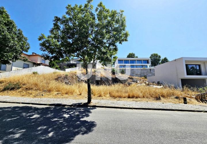 Helårsgrund i Viseu, Viseu, Viseu - € 120.000 | Ref: UNU.I.1887.15002 - foto 1