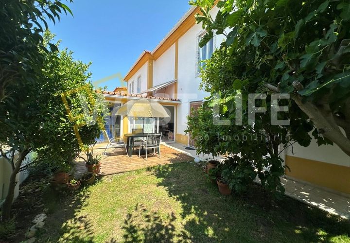 Villa i Santa Barbara, Lisbon, Santa Barbara - € 360.000 | Ref: 5877WT - foto 1