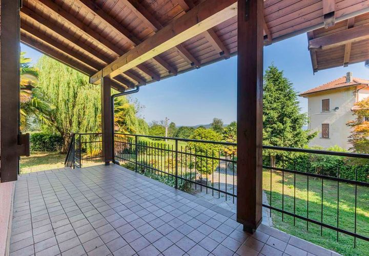 Villa i Nebbiuno, Novara, Nebbiuno - € 450.000 | Ref: W-024TR9-1425137 - foto 1