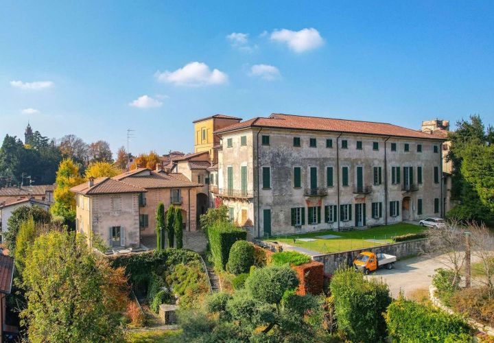 Villa em Azzate, Varese, Azzate - € 1.000.000 | Ref: ILV94284-1465541 - foto 1