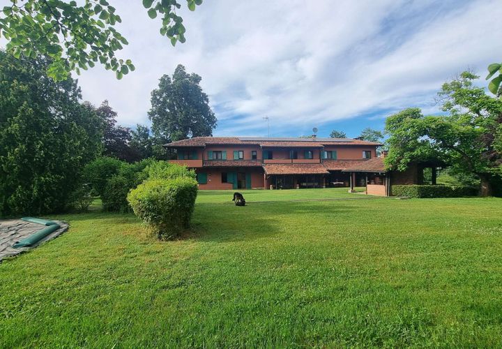 Masia a Asti, Asti, Asti - € 700.000 | Ref: RP-1469189-1469189 - foto 1