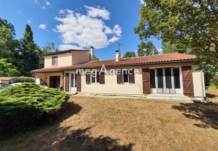 Villa a Saint-Martial, Charente-Maritime, Saint-Martial - € 192.000 | Ref: 206012 - foto 1