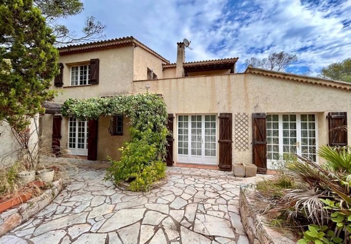 Villa i Frejus, Var, Frejus - € 890.000 | Ref: 192748 - foto 1