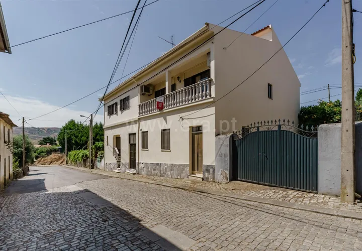 Villa i Covilha, Castelo Branco, Covilha - € 175.000 | Ref: 111260128 - foto 1